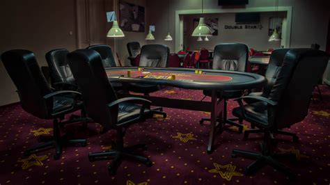 Luta Na Sala De Poker