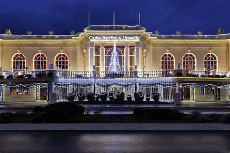 O Cassino De Deauville Jantar Espetaculo